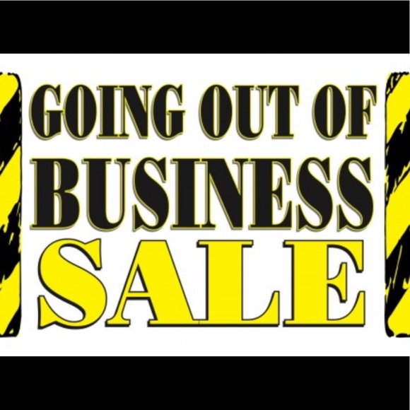 💕CLOSING CLOSET - Picture 3 of 5